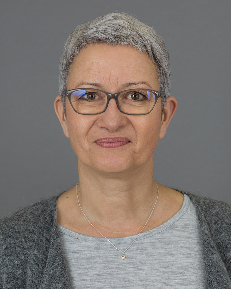 Friederike Hennig | Avor / Fachtechnik Bücherpflege